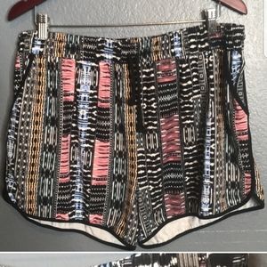 ShoSho Shorts Activewear Sz 3X Boho print EUC